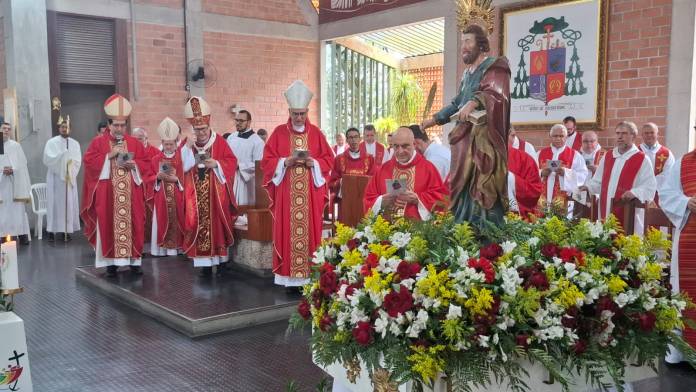 Relíquias de santos chegam a São Mateus para a festa do padroeiro